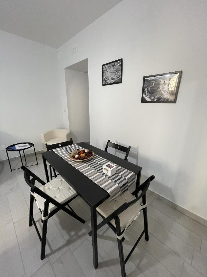 Domus Flavia Villa Pozzuoli Buitenkant foto